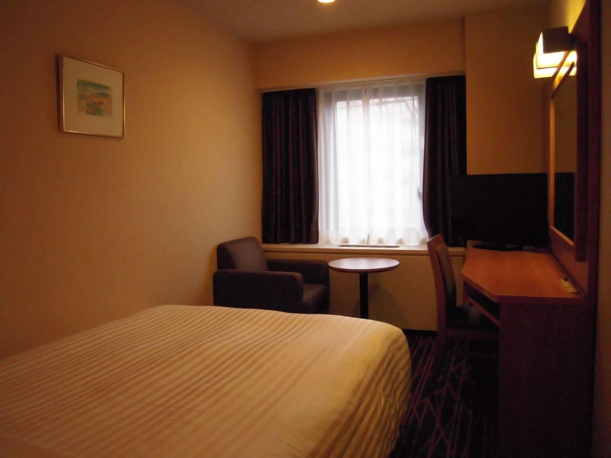 Hotel Sunroute New Сапоро Екстериор снимка